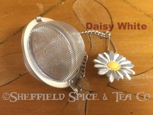 daisy white 2 Inch Flowers Mesh Ball Tea Infusers