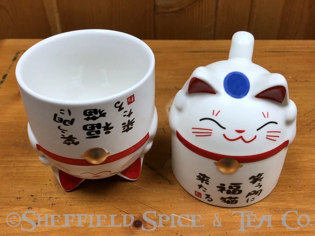 Lucky Cat Cup with Lid - Sheffield Spice & Tea Co
