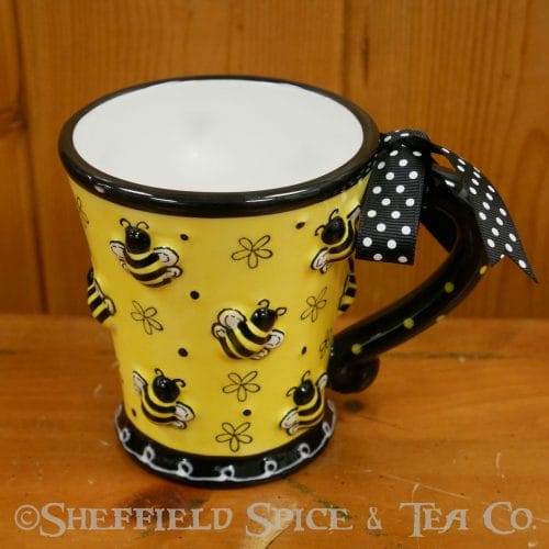 bees and bows tea mug