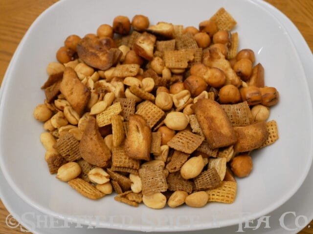 snax party mix